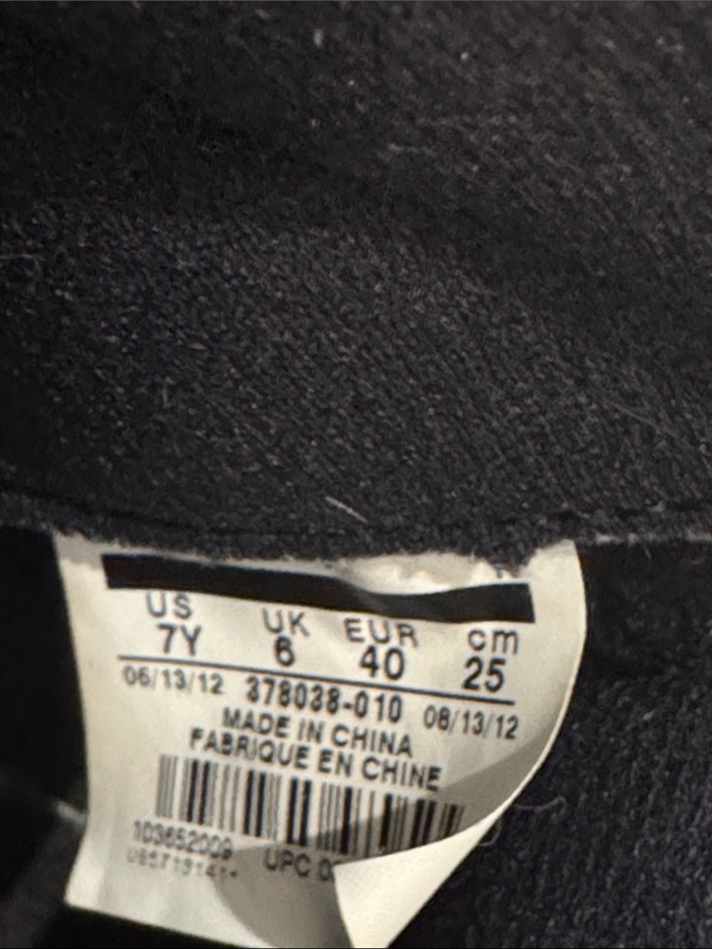 Air Jordan 11 Retro (GS) Black and Red High-Top Sneakers - Picture 7 of 7